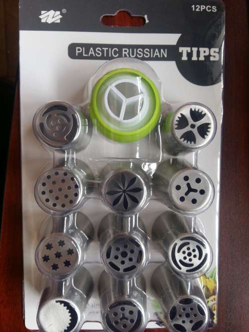 large Russian Cream decorating metal nozzle set and trio coupler