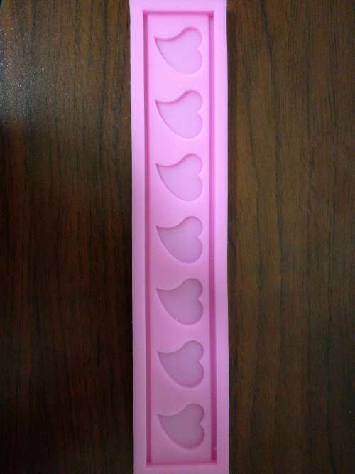 Heart border silicone mould, for fondant, size of mould 18cmx3cm