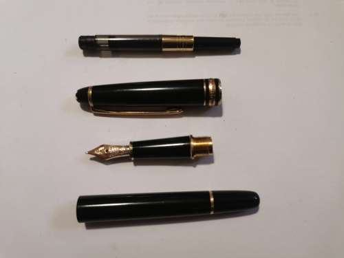 Mont Blanc Meisterstruck fountain pen