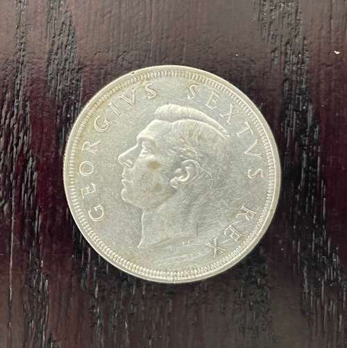 1951 Union of  South Africa - 5 Shilling Silver coin - Circulated, 28 Grams (UNI2)