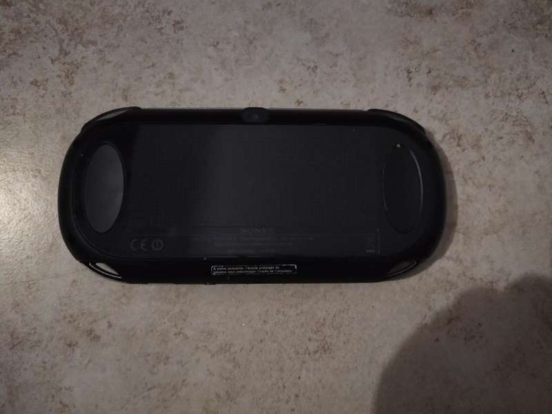 Sony Playstation Vita + SD2Vita with 32GB Sandisk SD card