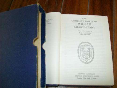 CRAIG WJ - OXFORD SHAKESPEARE WORKS - THE COMPLETE WORKS OF WILLIAM SHAKESPEARE IN BOX 1952 ED