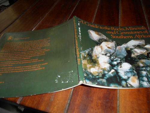 EK MACINTOSH - A Guide to the Rocks,Minerals & Gemstones of SA illus IC Rust - StruIk 1976 Softback