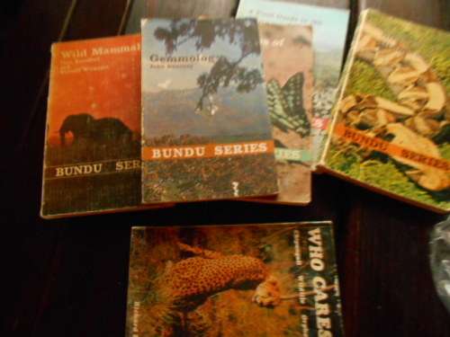 5 BUNDU SERIES -  ALOES, GEMMOLOGY, WILD MAMMALS, BUTTERFLIES, SNAKES RHODESIA SOFTBACKS
