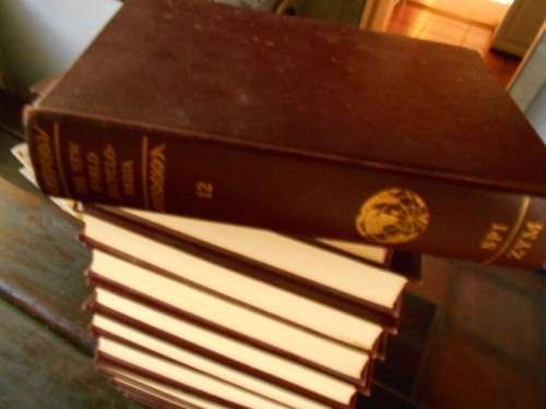 THE NEW WORLD ENCYCLOPAEDIA  FULL SET  IN TWELVE VOLUMES - 20th Century Distributors Pty Johannesb 1