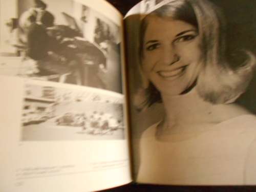 DR JW SAUNDERSON - GEDENKBOEK ONDERWSKOLLEGE GOUDSTAD EEUFEES 1986   1987 1ste ED.