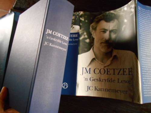 JM COETZEE -  `N GESKRYFDE LEWE - JC KANNEMEYER - JONATHAN BALL