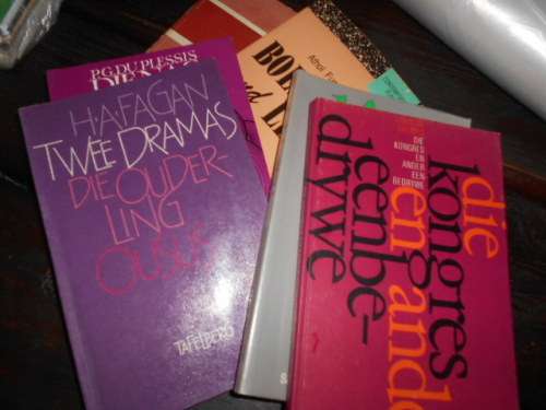 6 DRAMA BOEKE - Kongres, Voort met die spel, Ouderling, Ousus,Nag van Legio,4 uitgesoekte eenbedrywe