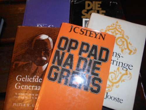 5 BOEKE:  GOUE DRAAD, OPPAD NA GRENS, DIENSHERINNERINGE,   SALF  EIE GOM, GELIEFDE GENERAAL
