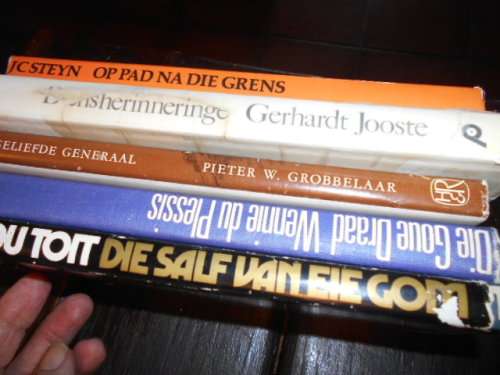 5 BOEKE:  GOUE DRAAD, OPPAD NA GRENS, DIENSHERINNERINGE,   SALF  EIE GOM, GELIEFDE GENERAAL