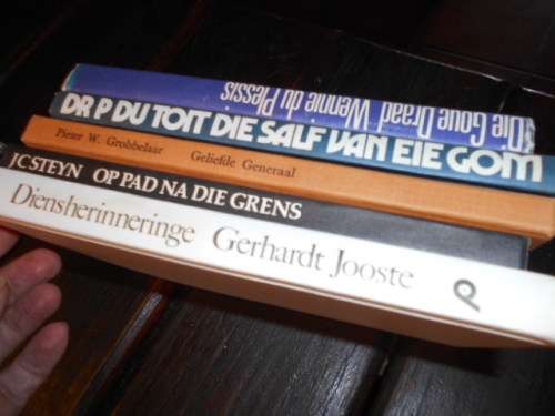 5 BOEKE:  GOUE DRAAD, OPPAD NA GRENS, DIENSHERINNERINGE,   SALF  EIE GOM, GELIEFDE GENERAAL