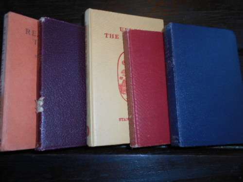 5 small story books - Poison island, Green shutters, Red badge courage, Reach for the sky,