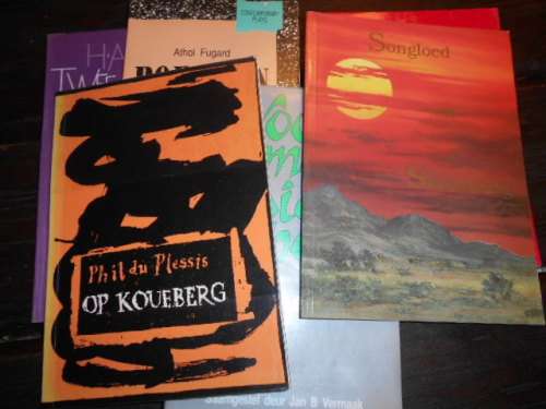5 GEDIGTE BOEKE  VOORSPRAAK - OP KOUEBERG, SELECTED VERSE, SONGLOED, VERKLARINGS 1967-1987