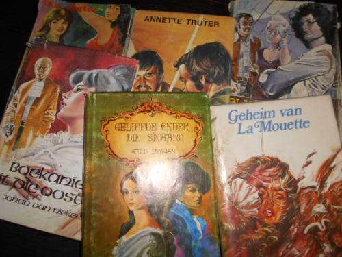 6 AFR STORIEBOEKE:  Die Jagter,  Slavin kaptein , Mouette,  Swaard , Paljas