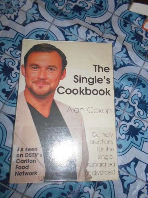 Single`s Cookbook: Culinary Creations for the Single,Separated Or Divorced softback 2000 Cape Town