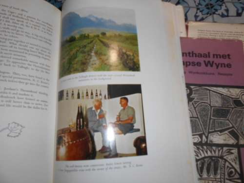 3 SA WINE BOOKS - Estate Wines signed  Knox:  White Wines WA de Klerk and Onthaal Kaapse wyn