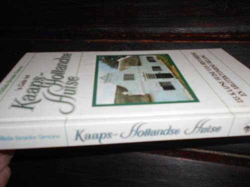 2 huis boeke:   KAAPS-HOLLANDSE HUISE P BROOK SIMONS en STELLENBOSCH TE VOET
