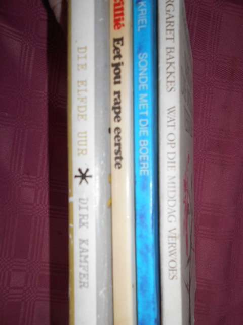 4  KORT STORIE BOEKE:  M Bakkes   P Cillie    A Kriel  and Kamfer