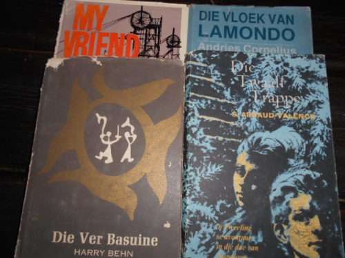 4 BOEKE -  A-VALENCE, Die twaalf trappe, LAMONDO, VRIEND CARLO and MOTORFIETS