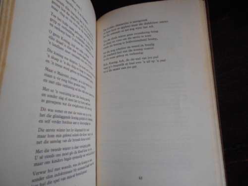 MM WALTERS - MISKIEN WOON JULLE ONDER ONS  - PERSKOR UITGEWERY 1978 1ste ED.