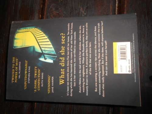 AJ FINN  - THE WOMAN IN THE WINDOW SOFTBACK - HARPER COLLINS  2018