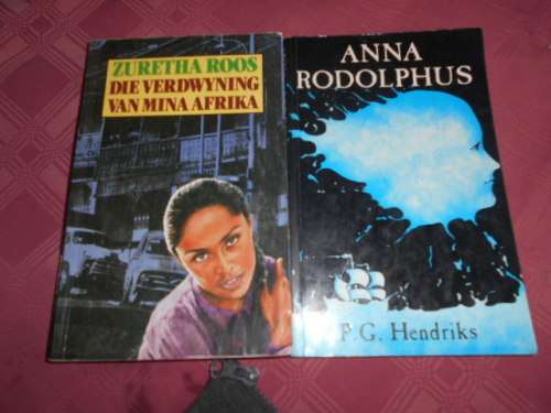 2 sagteband boeke PG HENDRIKS - ANNA RODOLPHUS en VERDWYNING VAN MINA AFRIKA