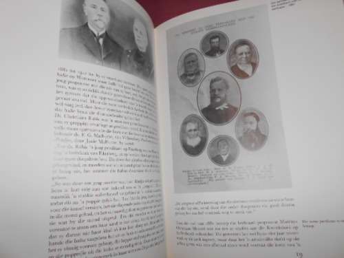DIE 1ste  EEU VAN DIE N.G. GEMEENTE PORTERVILLE (25.2.1879 - 25.2.1979) deur Dr. C.F. Albertyn