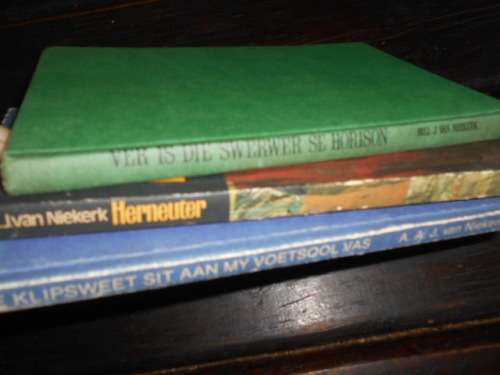 3 boeke - BILL VAN NIEKERK -  SWERWER HORISON, KLIPSWEET + HERNEUTER-  AAJ V NIEKERK