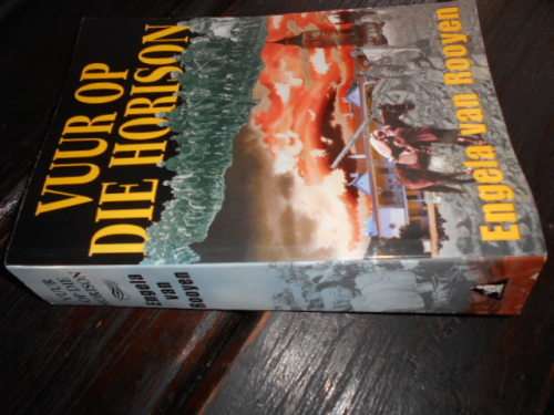 ENGELA VAN ROOYEN - VUUR OP DIE HORISON  -  Tafelberg sagteband 2000 ed.