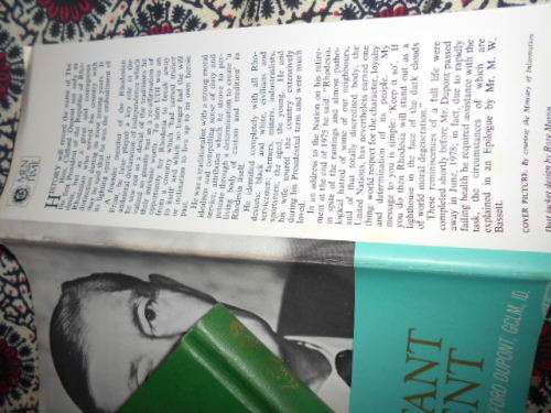 THE RELUCTANT PRESIDENT -  (CLIFFORD DUPONT) MEN OF OUR TIME 1978 RHODESIA