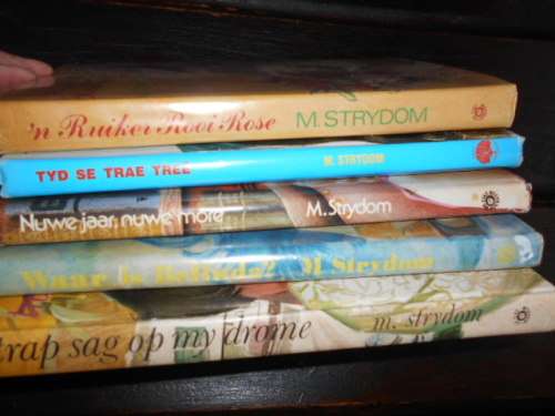 M STRYDOM 5 BOEKE - RUIKER ROOI ROSE, NUWE JAAR, TRAP DROME, WAAR IS BELINDA