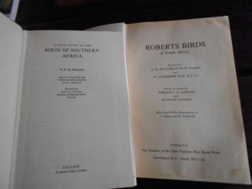 2 bird books - Roberts birds of south Africa and Birds of Southern Africa Field Guide