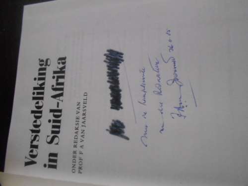 Verstedeliking in Suid-Afrika - FA van Jaarsveld  (autograped) 1985 Univ Pretoria