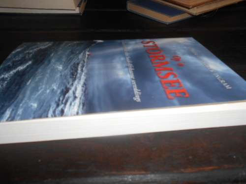 Op `n Stormsee, ware verhale van Suid-Afrikaanse seereddings deur Tony Weaver met Andrew Ingram