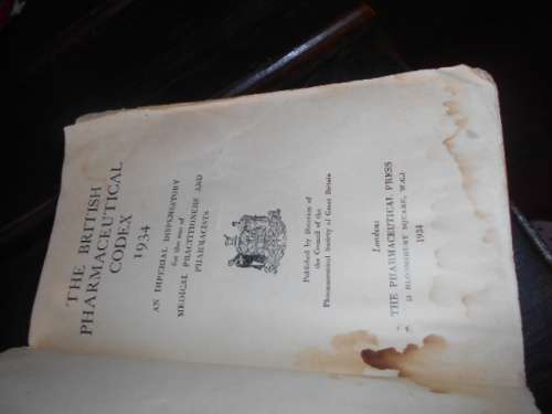 The British Pharmaceutical Codex 1934  :    2nd impres 1935 (chemist reference book 1768 pages