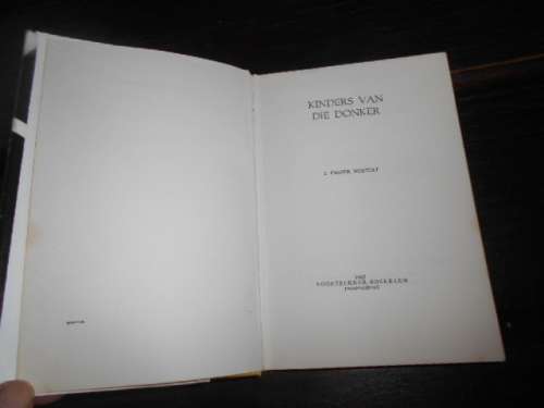J CASPER MOSTERT - Kinders van die Donker  geskryf deur blinde persoon - Boekklub   1965