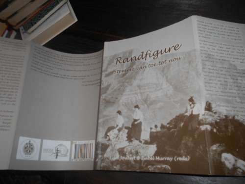 RANDFIGURE - STEMME VAN TOE EN NOU - L JOUBERT & I MURRAY NG KERK ARGIEF NO 1