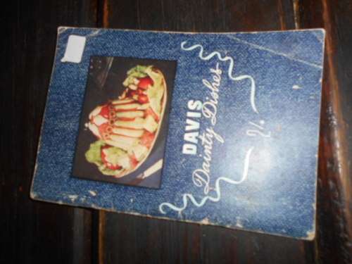 Davis Dainty Dishes (gelatine)  collecttive small illus recipe softback ed. 1938