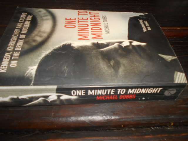 Michael Dobbs - One minute to Midnight -  Arrow softback