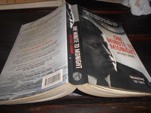 Michael Dobbs - One minute to Midnight -  Arrow softback