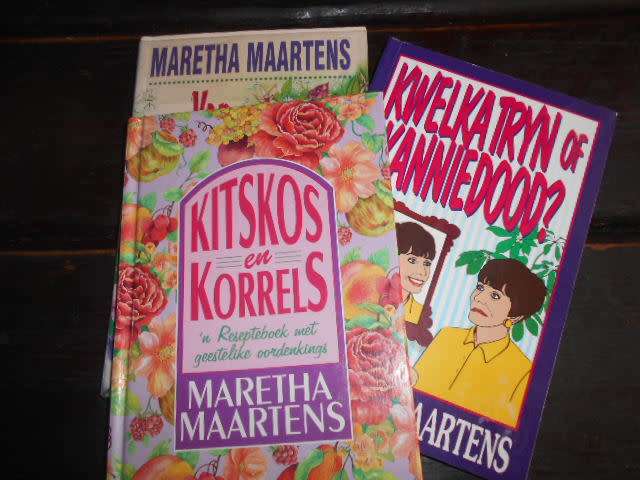3 boeke Maretha Maartens - Motte & Magrietjies & van riemvasmaak tot Rose
