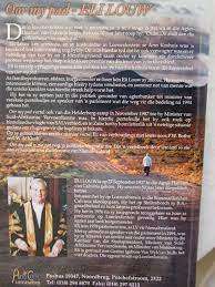 ELLI LOUW - OOR MY PAD `N AUTOBIOGRAFIE (Loeriesfontein ens) autogra 2010 -