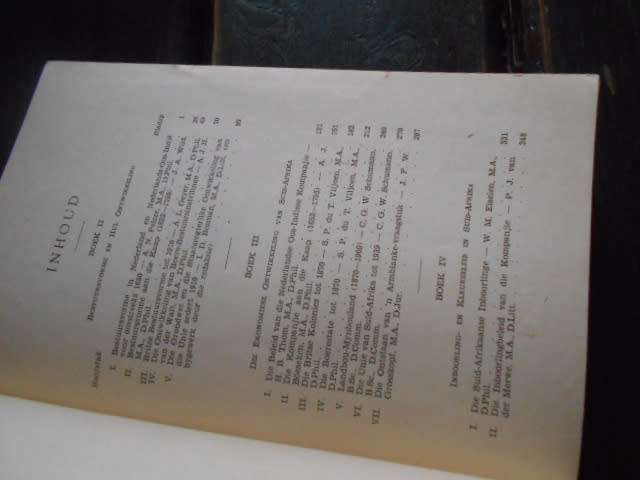 AJH V.D. WALT, JA WIID, AL GEYER - GESKIED van  SUID-AFRIKA  DEEL 2 BESTUURSVORME 1951