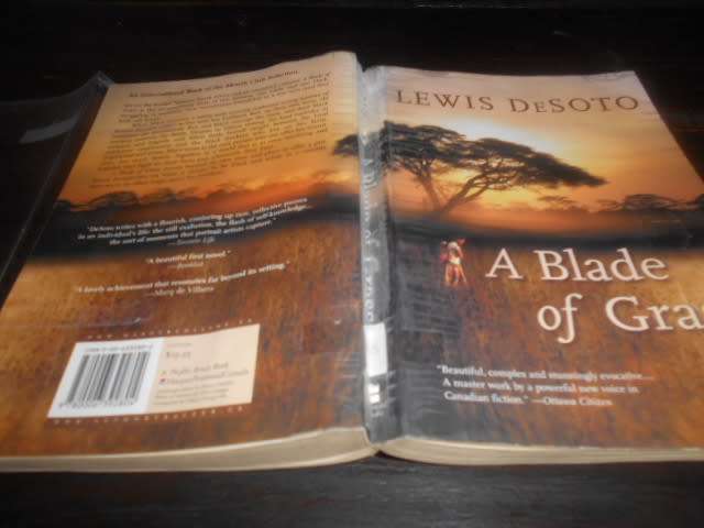 LEWIS DESOTO - A BLADE OF GRASS SOFTBACK BOOK  2003 NOVEL