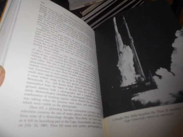 HENDRIK DE LEEU -  From Flying Horse to Man in the Moon,  History of Flight - Hendrik de leeuw
