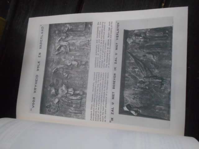 BLOEMFONTEIN FLOREAT ILLUS. HISTORICAL REVIEW  TOWN CLERK HOFFMAN SQUARE