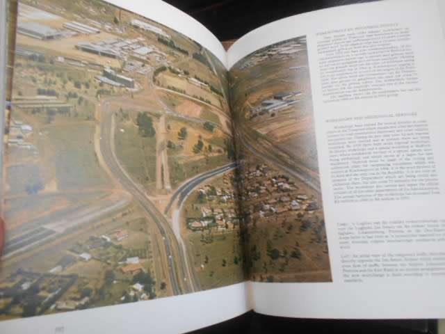 TRANSVAAL 1961-71  VOORTREKKERPERS 1971 geteken Direkteur Plaaslike Bestuur