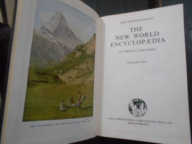 Full set of  12  The New World Encyclopaedia - Intern Pub. 1963 ed Bozman