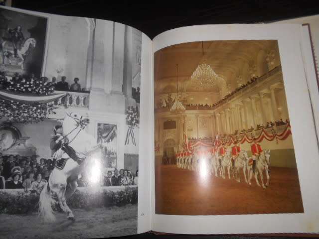 THE WHITE STALLIONS OF VIENNA A PODHAJSKY / F HOGARTH-GAUTE (LIPIZZANER) 1963 1st Edition