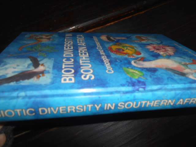 Biotic Diversity SA Concepts & Conservation- B. J. Huntley (Editor) Oxford 1991